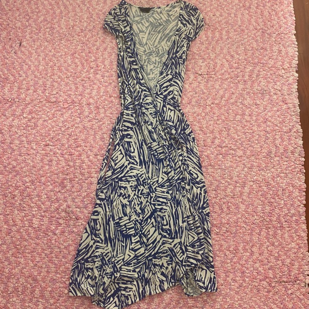 BCBG MaxAzria Blue and White Wrap Dress XS